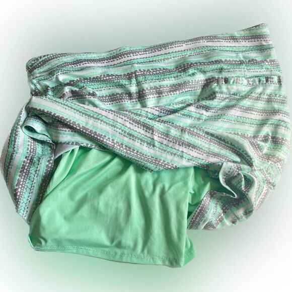 PGA Tour Mint and Gray Dotted Golf Skort Size Large - Picture 3 of 5